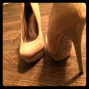 Society 86 Nude Heels